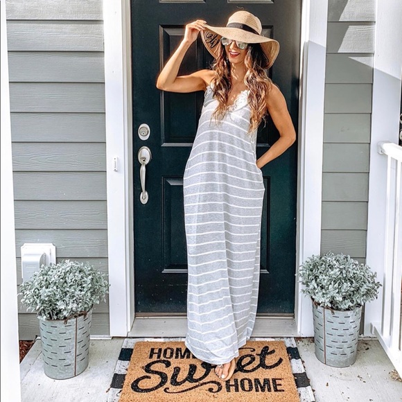 Dresses & Skirts - Heather grey Pocket Maxi Dress Dresses & Skirts - Heather grey Pocket Maxi Dress